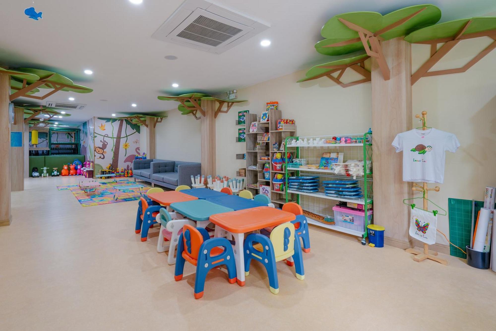 Phuket Emerald Beach Resort Karon Exterior photo