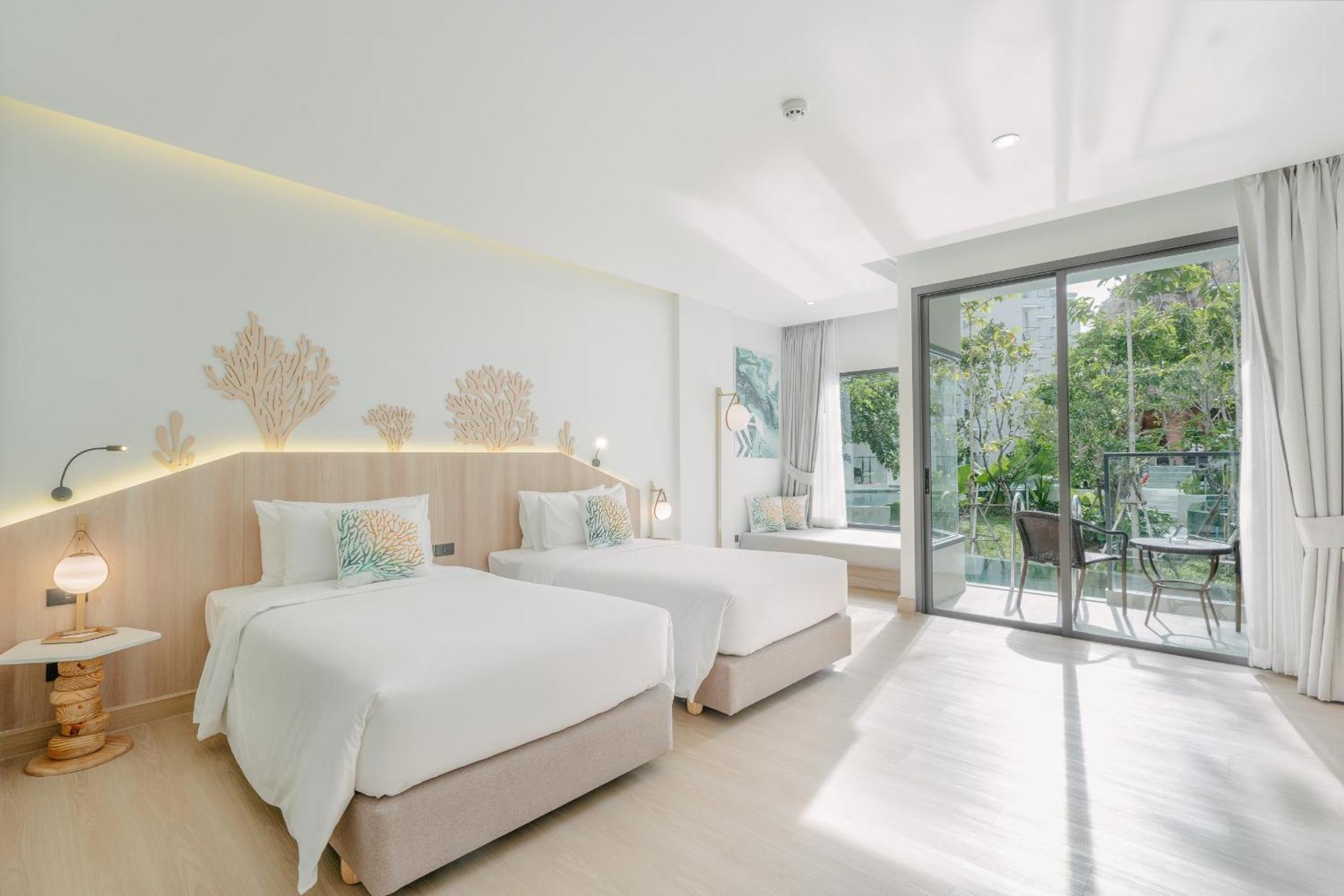 Phuket Emerald Beach Resort Karon Exterior photo